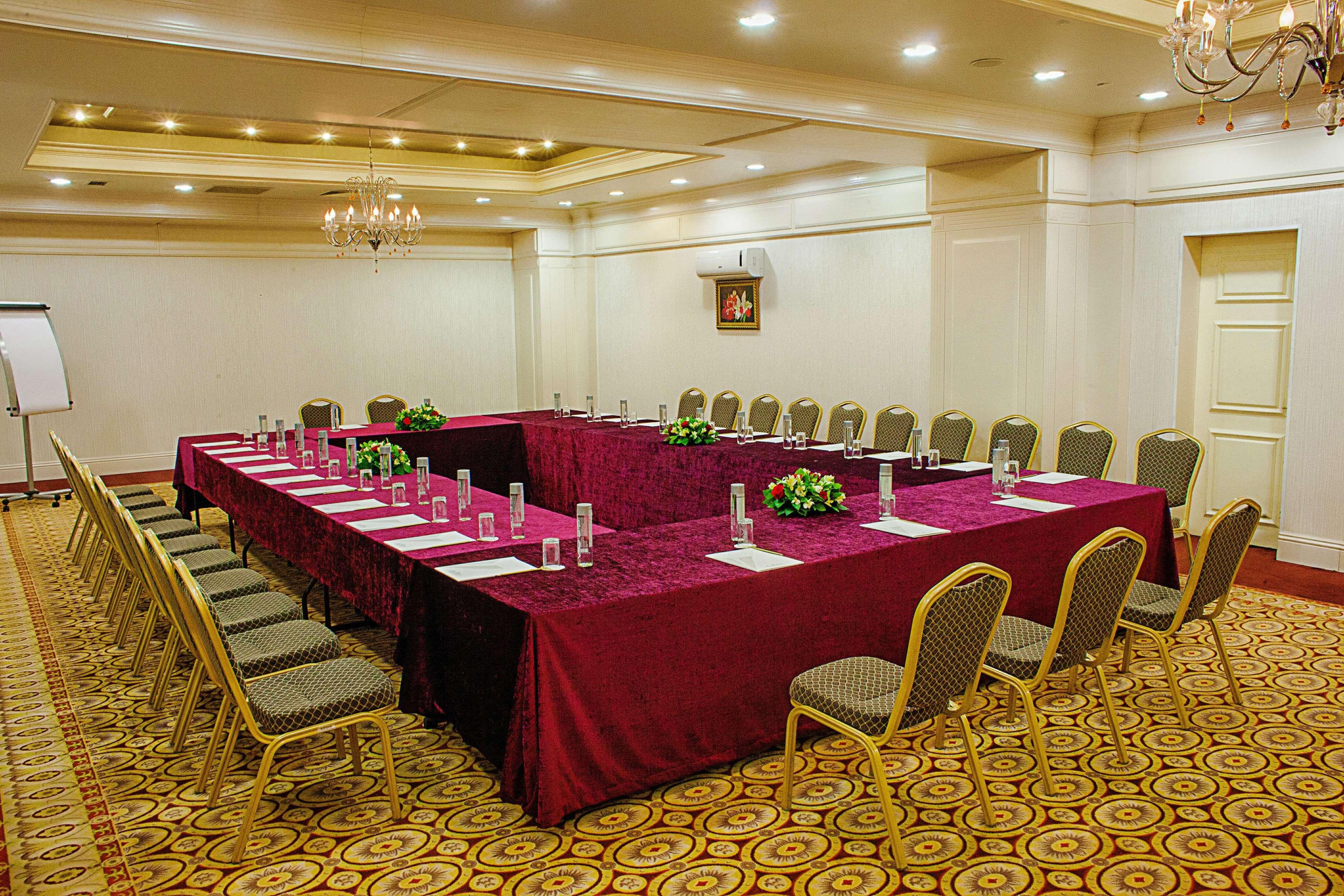 Rixos President Hotel Astana Εξωτερικό φωτογραφία